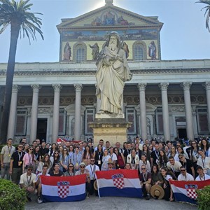 Mladi Zagrebačke nadbiskupije hodočastili u Rim na Jubilej mladih